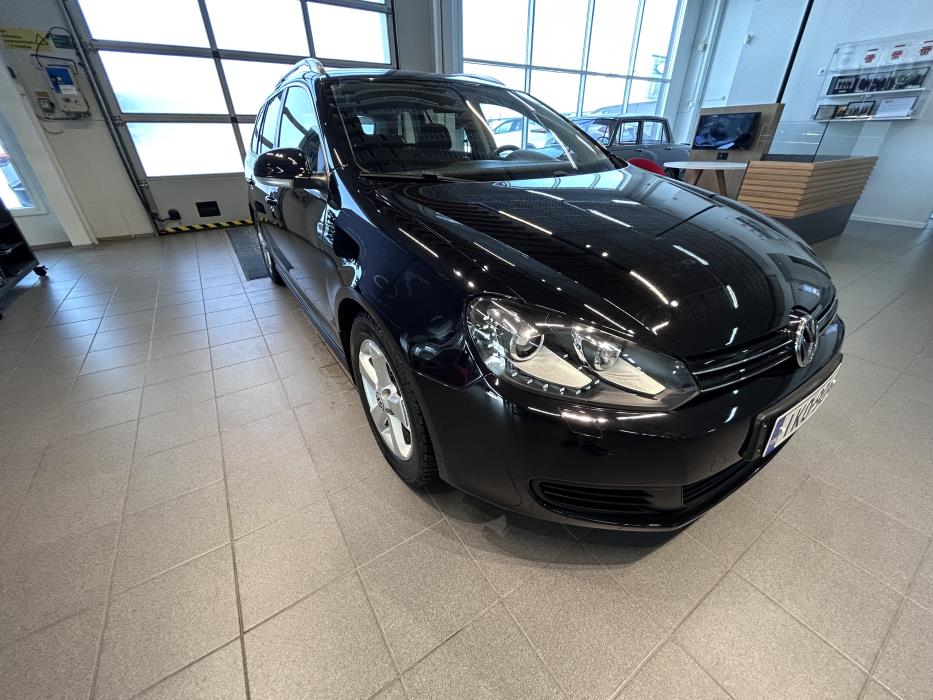 VOLKSWAGEN GOLF 2012