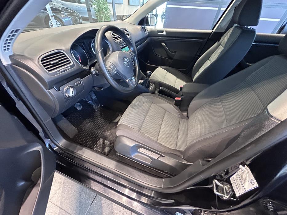 VOLKSWAGEN GOLF 2012