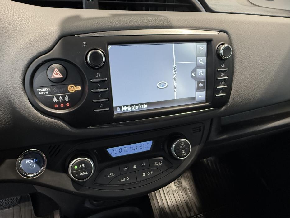 TOYOTA YARIS 2018