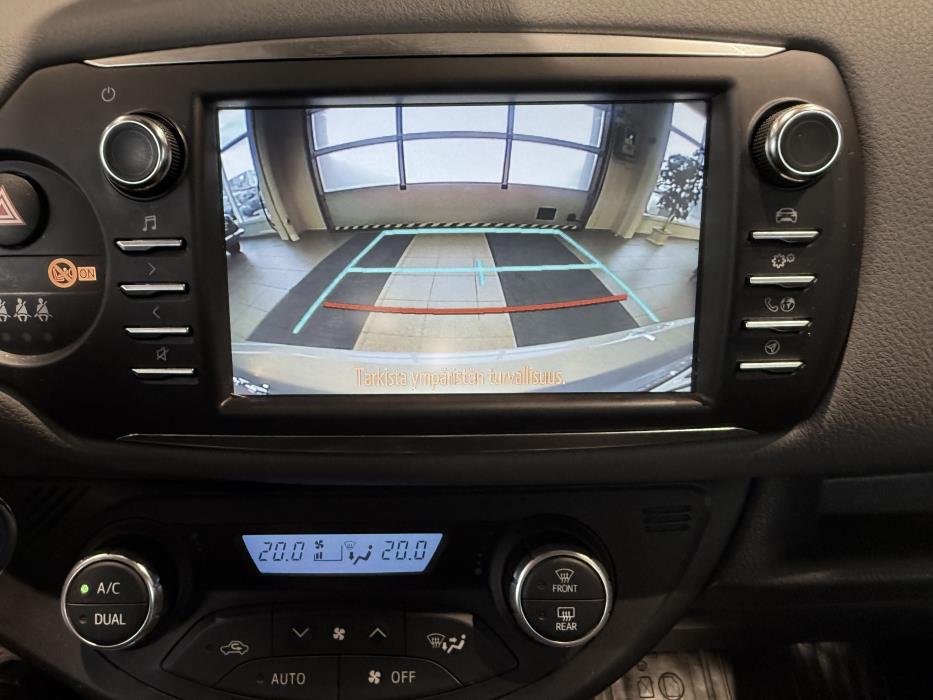 TOYOTA YARIS 2018