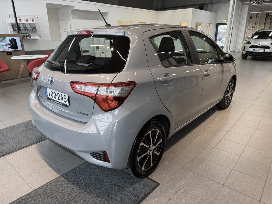TOYOTA YARIS 2018