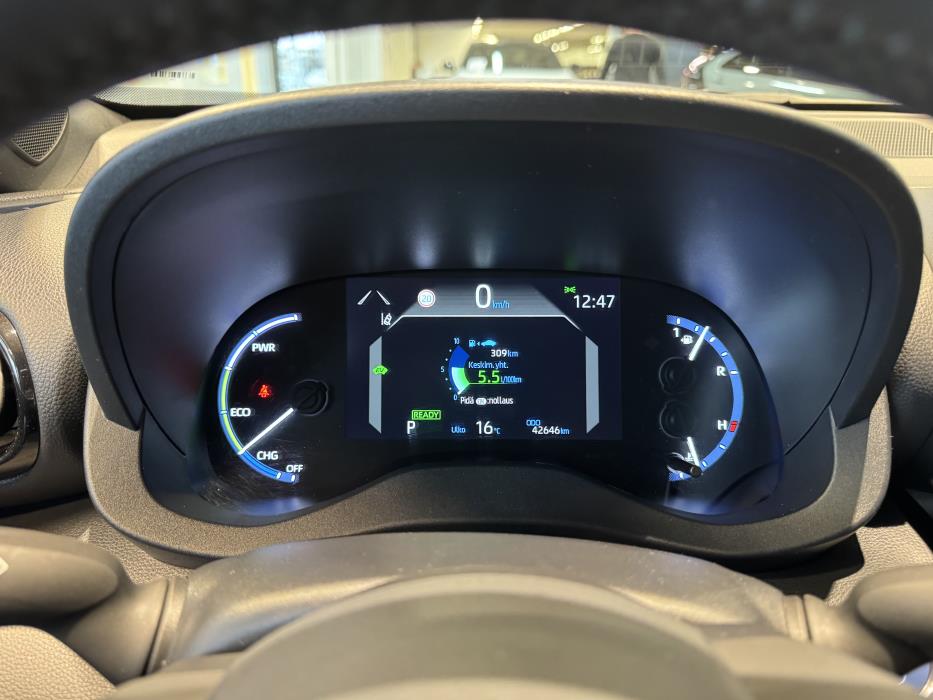 TOYOTA Yaris Cross 2022