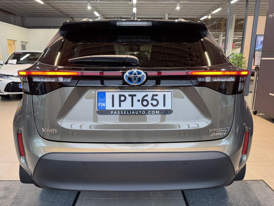 TOYOTA Yaris Cross 2022