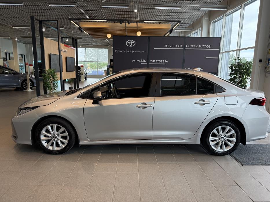 TOYOTA COROLLA 2023