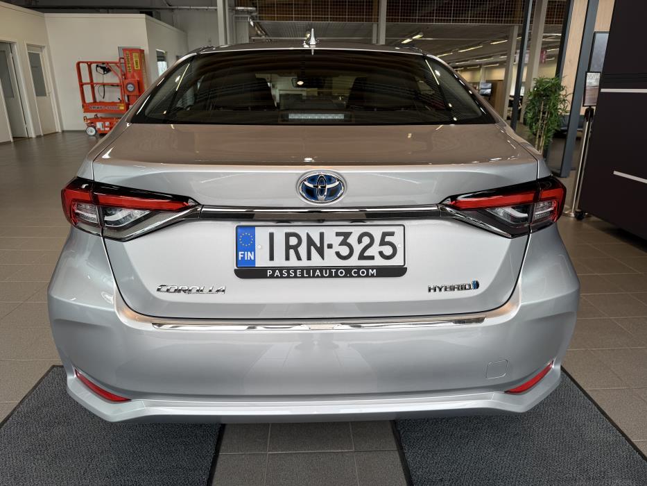 TOYOTA COROLLA 2023