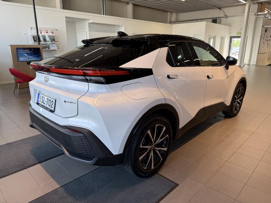 Toyota C-HR 2025