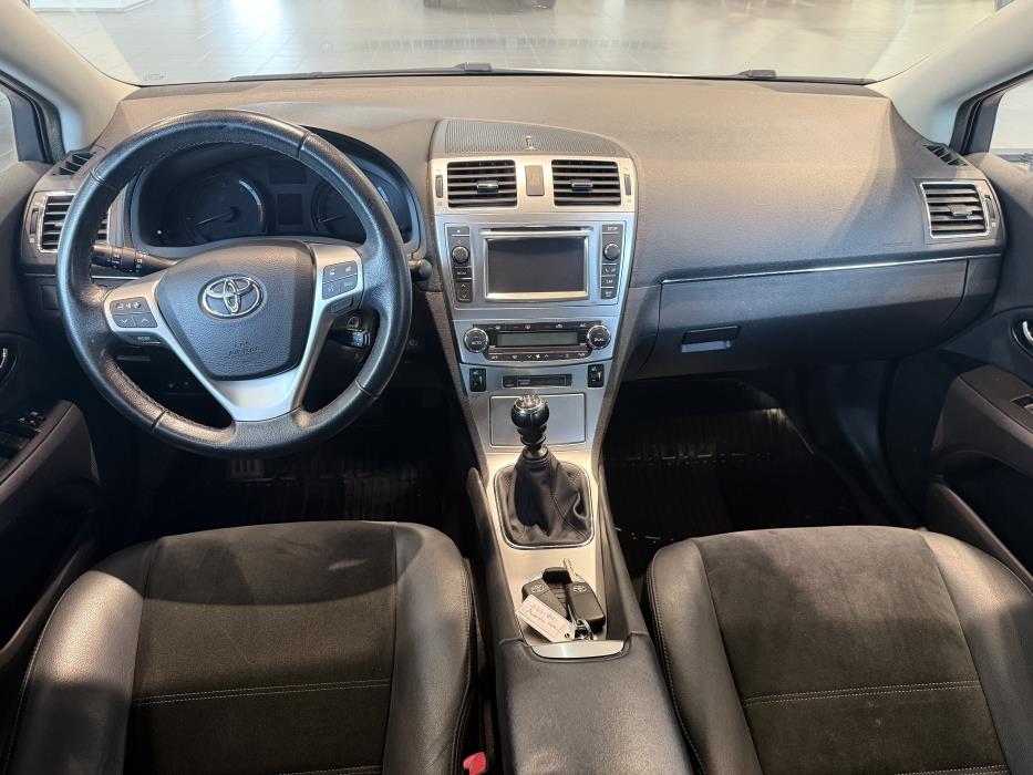 TOYOTA AVENSIS 2014