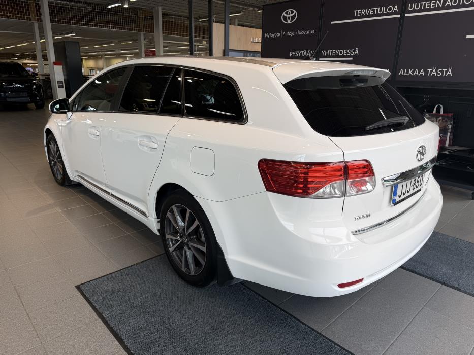 TOYOTA AVENSIS 2014