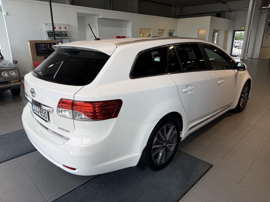 TOYOTA AVENSIS 2014