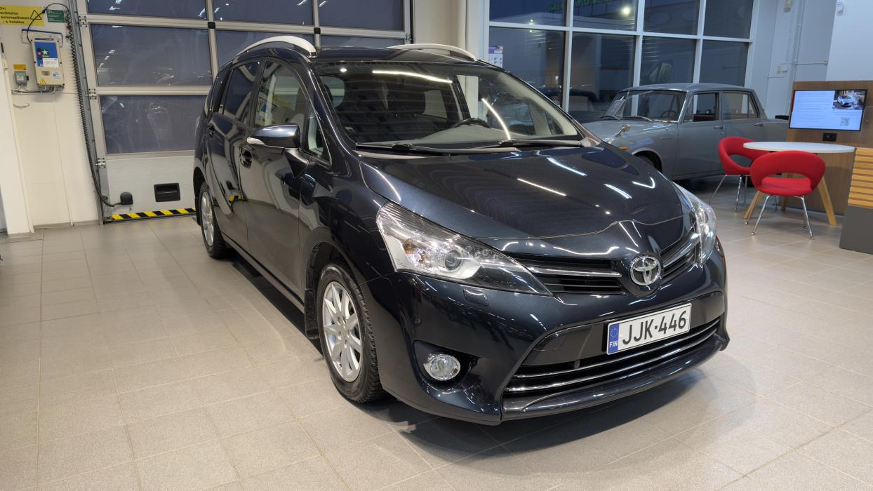 TOYOTA Verso 2014