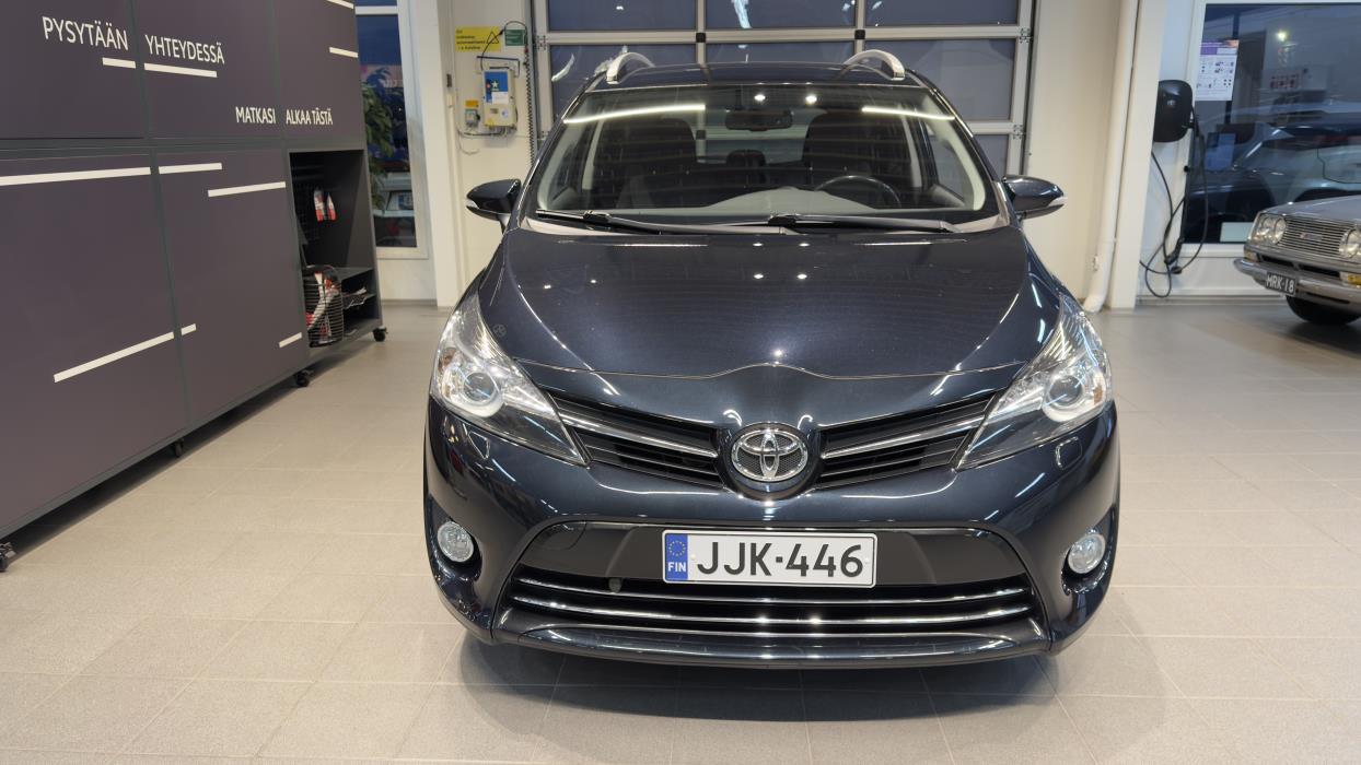 TOYOTA Verso 2014
