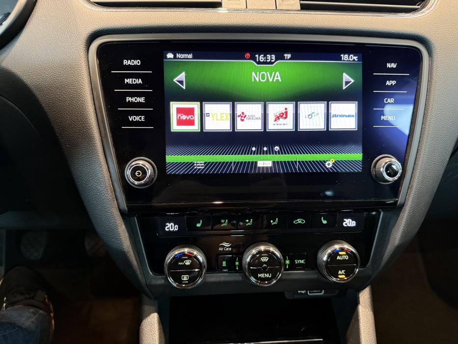 SKODA OCTAVIA 2019