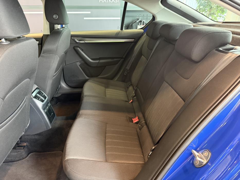 SKODA OCTAVIA 2019