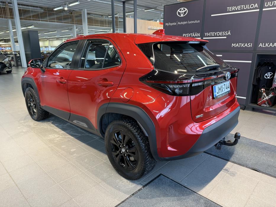 TOYOTA Yaris Cross 2023