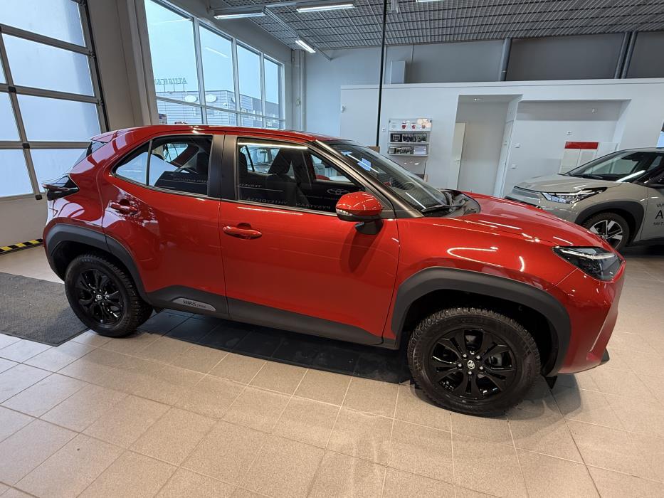 TOYOTA Yaris Cross 2023