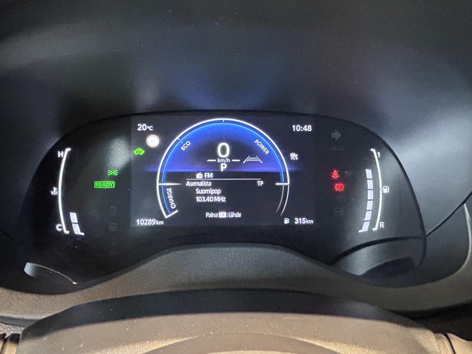 TOYOTA Yaris Cross 2025