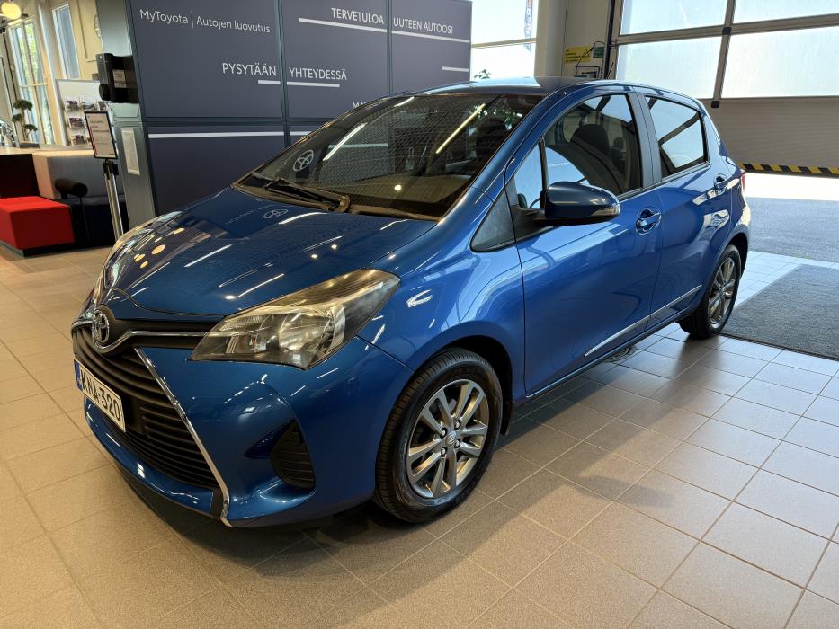 TOYOTA YARIS 2015