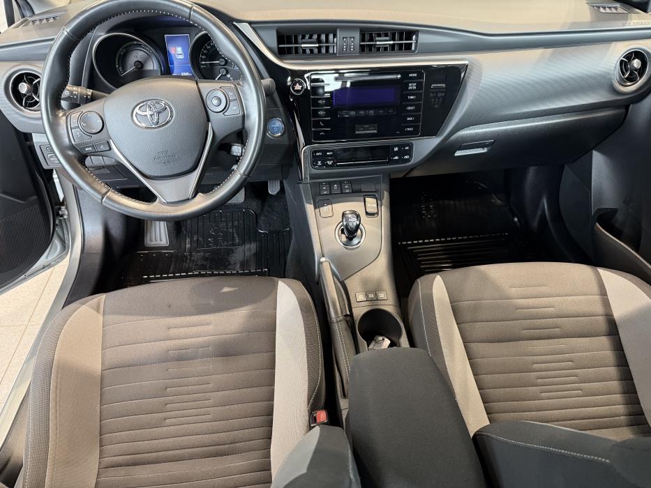 TOYOTA Auris 2018