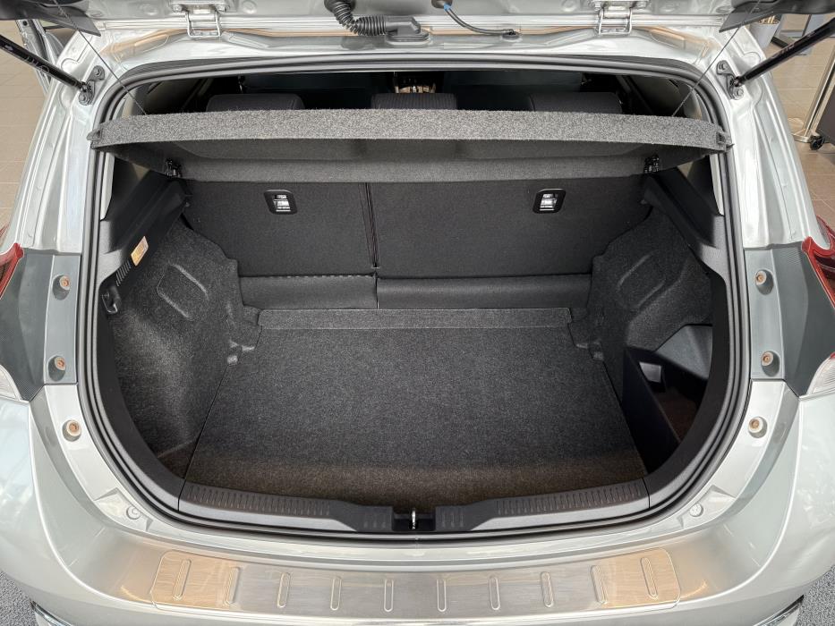 TOYOTA Auris 2018