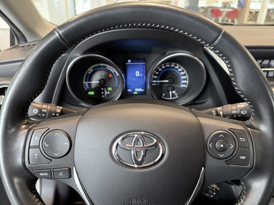 TOYOTA Auris 2018