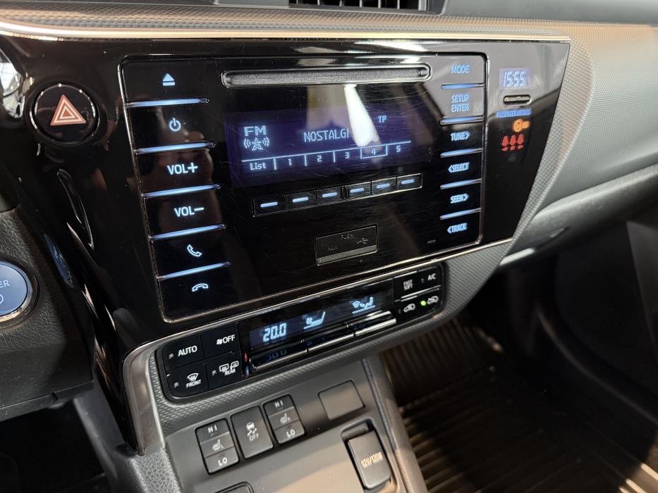 TOYOTA Auris 2018