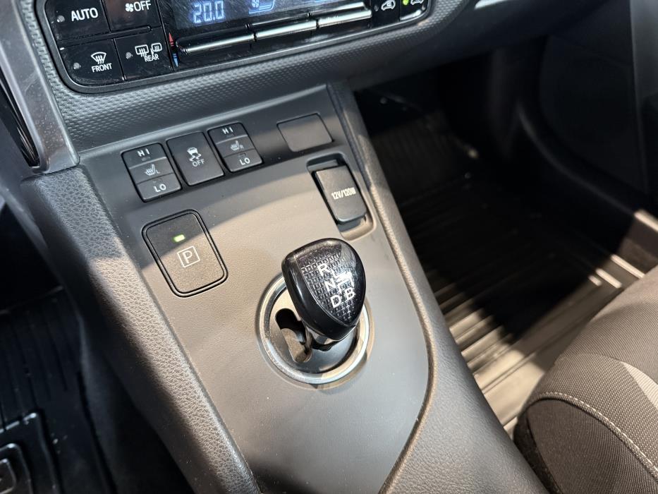 TOYOTA Auris 2018