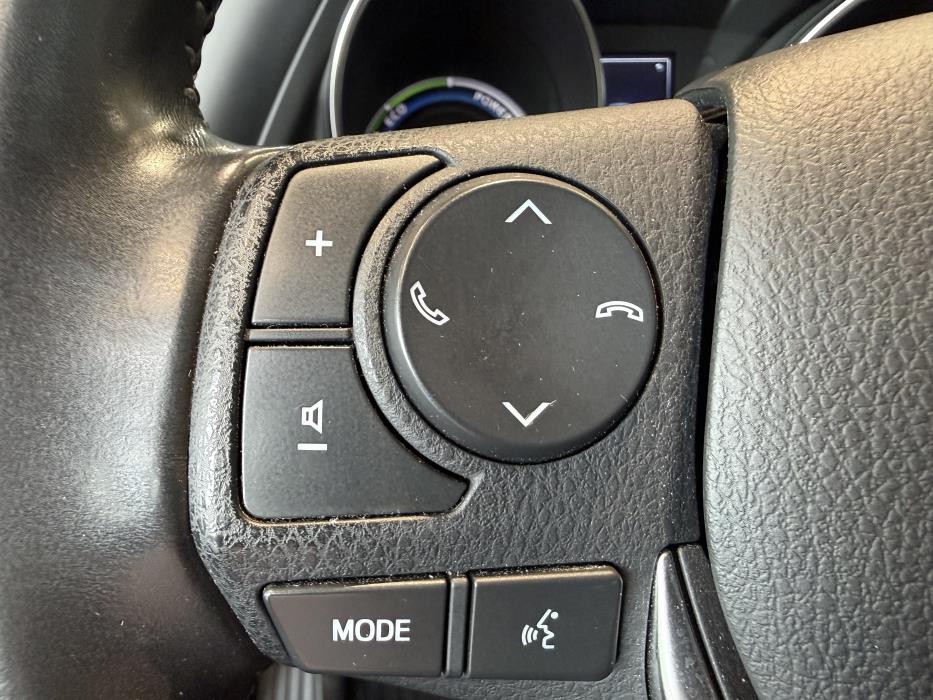 TOYOTA Auris 2018