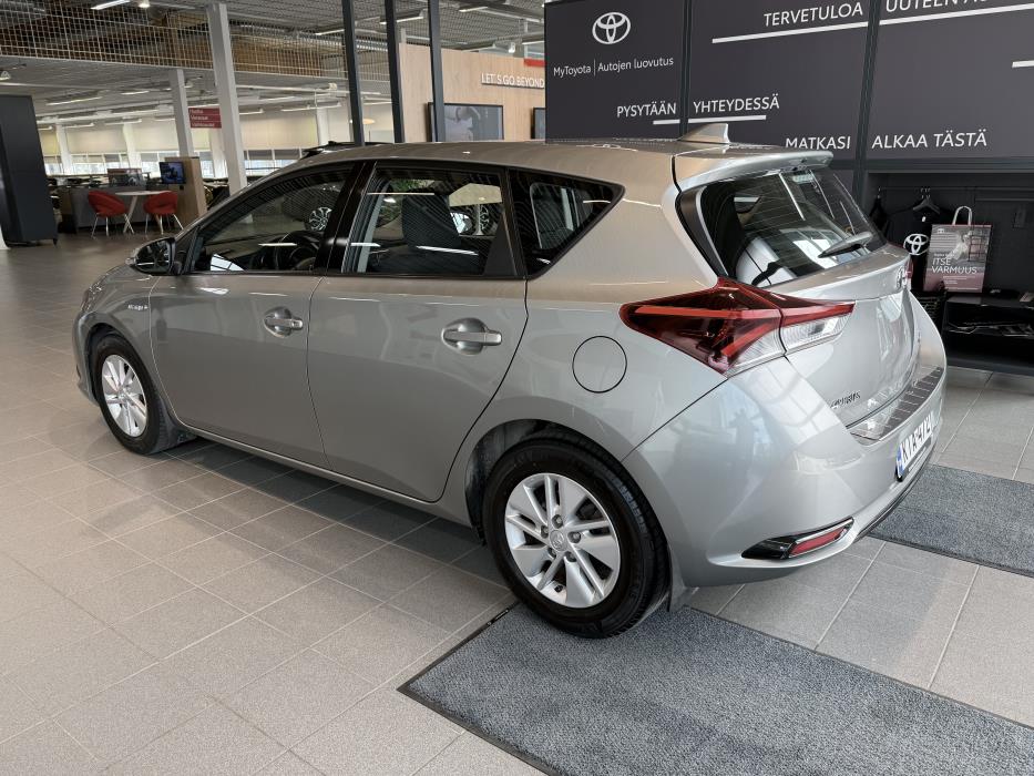 TOYOTA Auris 2018