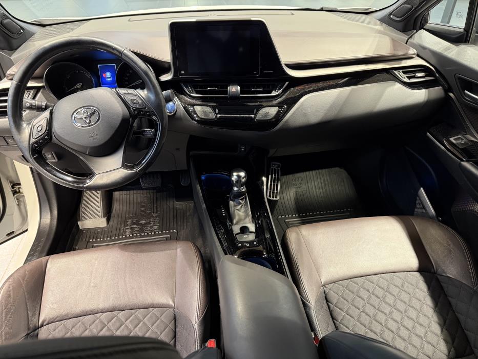 TOYOTA C-HR 2018