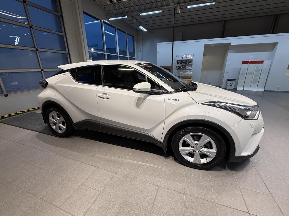 TOYOTA C-HR 2018