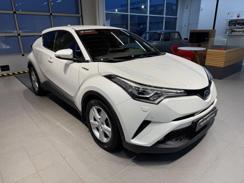 TOYOTA C-HR 2018