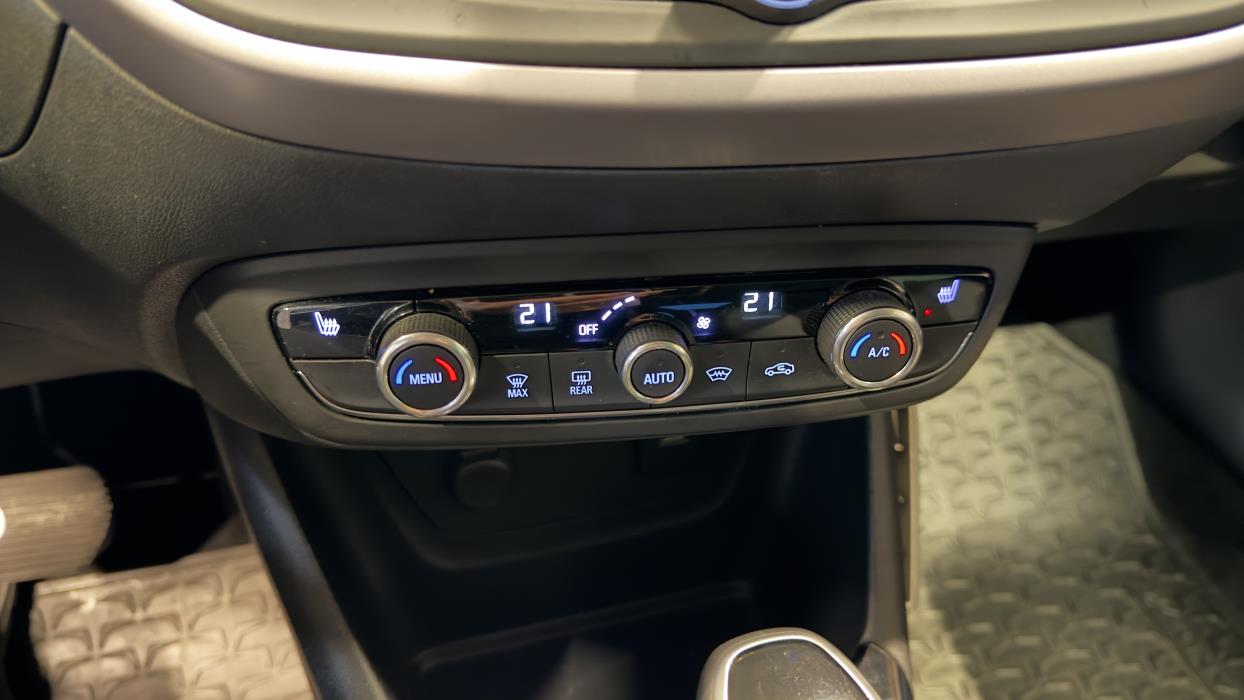 OPEL Crossland X 2019