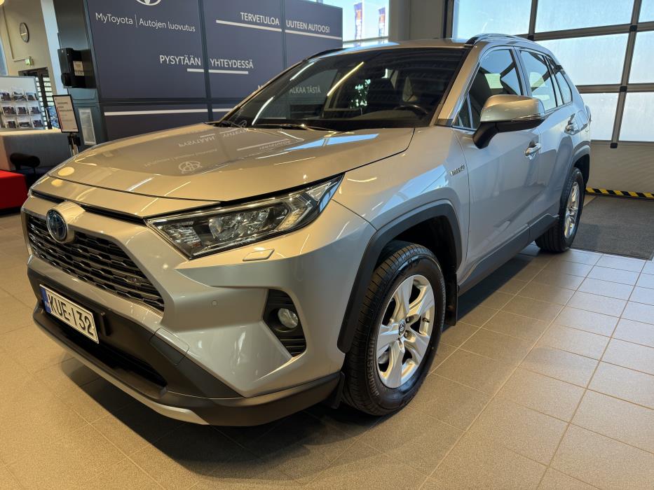 TOYOTA RAV4 2021