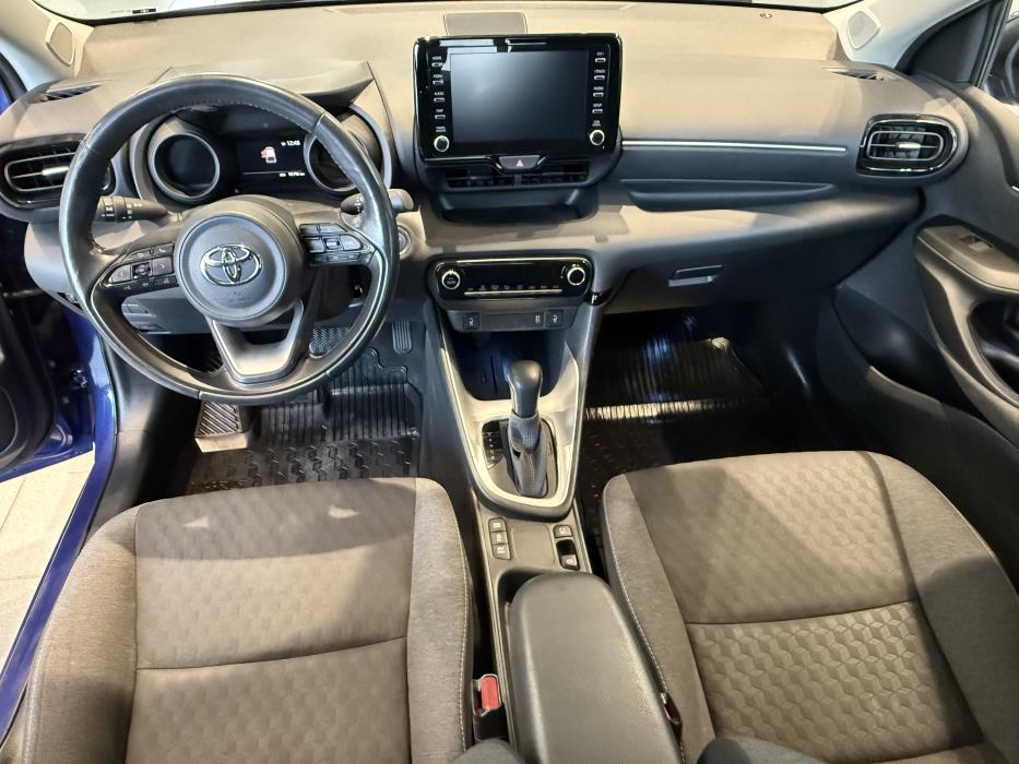 TOYOTA YARIS 2021