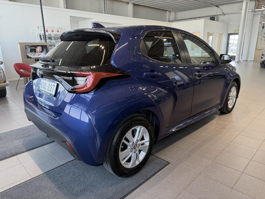 TOYOTA YARIS 2021
