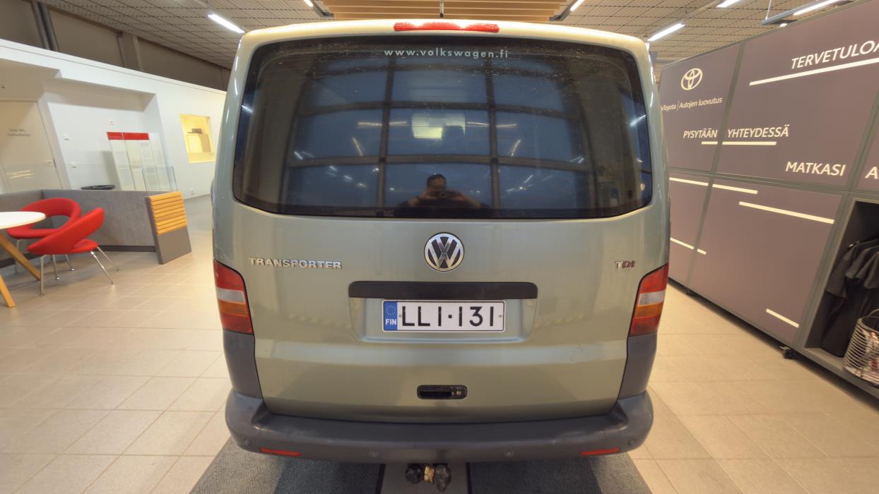 VOLKSWAGEN TRANSPORTER 2005