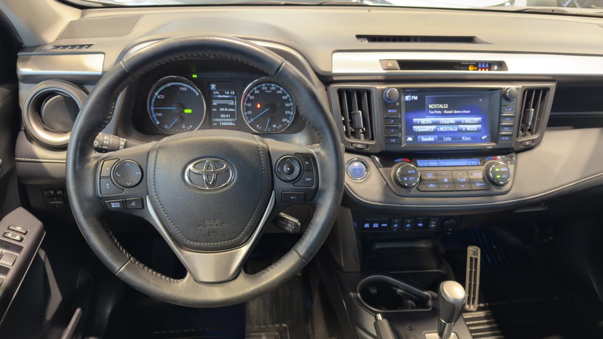 TOYOTA RAV4 2017
