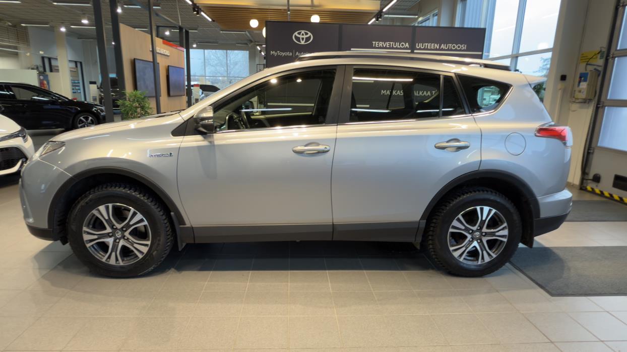 TOYOTA RAV4 2017