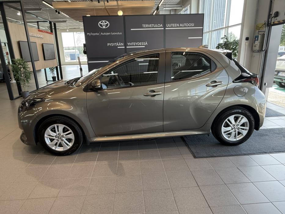 TOYOTA YARIS 2022