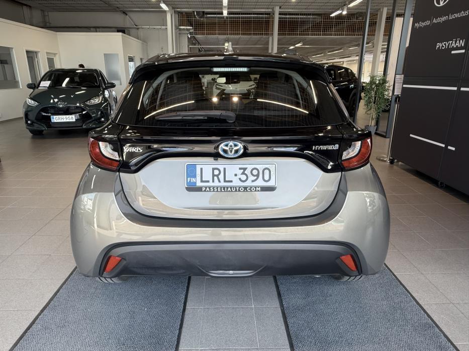 TOYOTA YARIS 2022