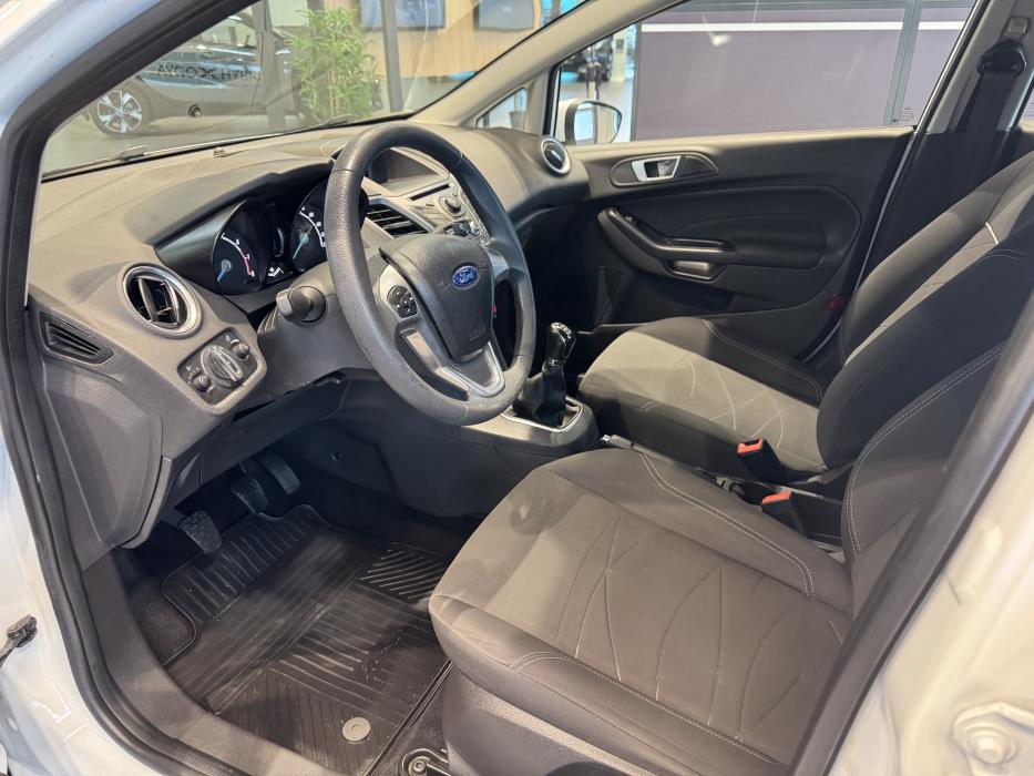 FORD FIESTA 2013