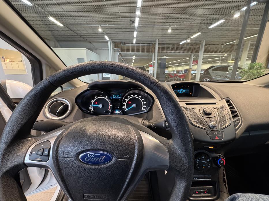 FORD FIESTA 2013