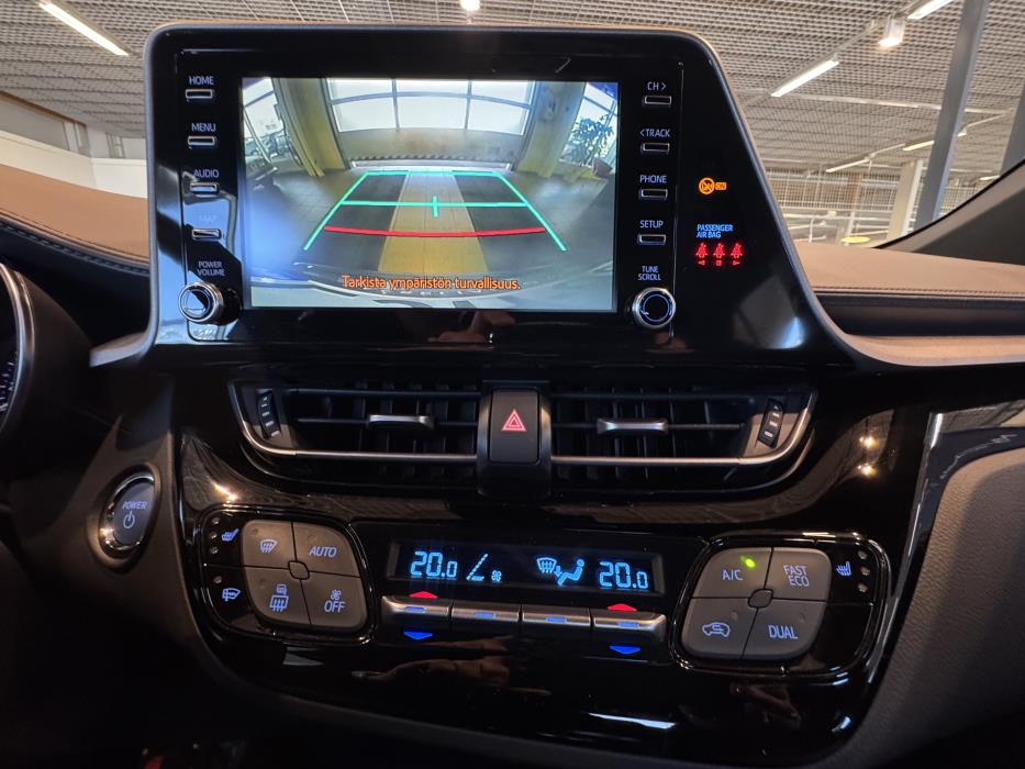 TOYOTA C-HR 2023