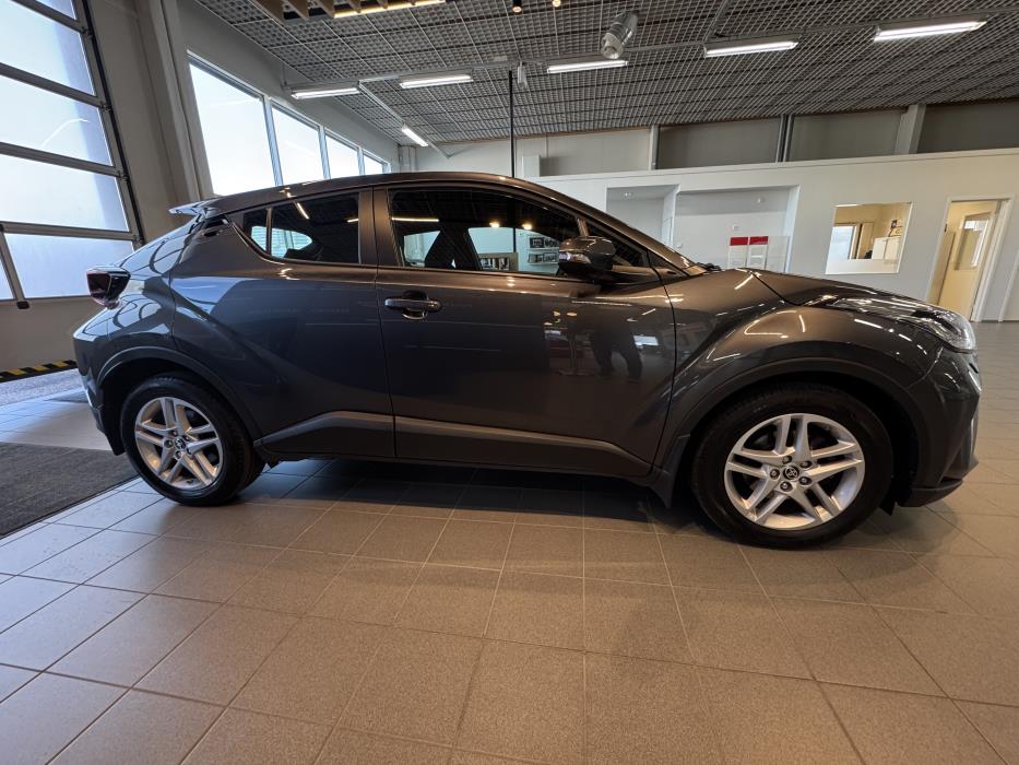 TOYOTA C-HR 2023