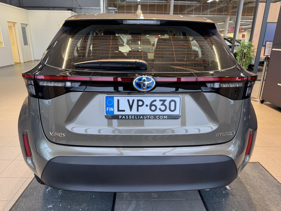 TOYOTA Yaris Cross 2024