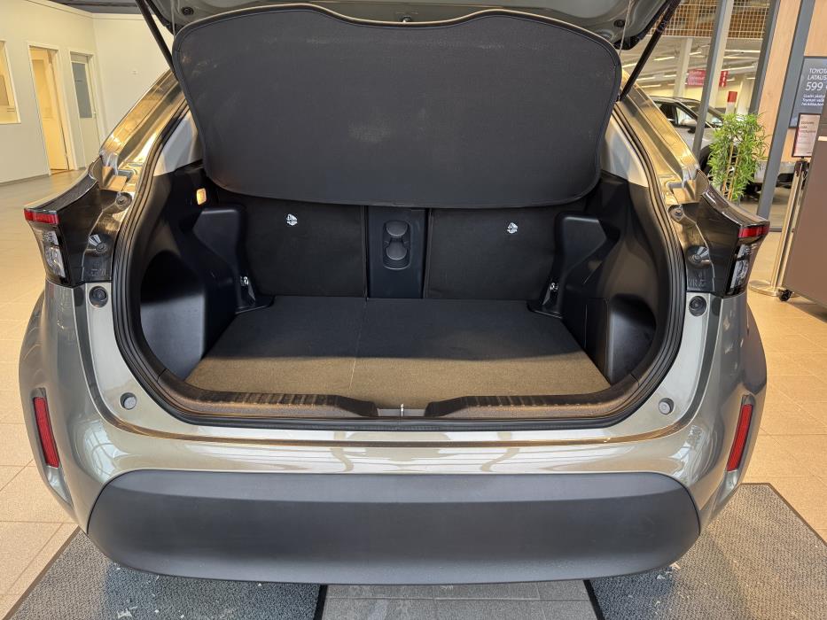 TOYOTA Yaris Cross 2024