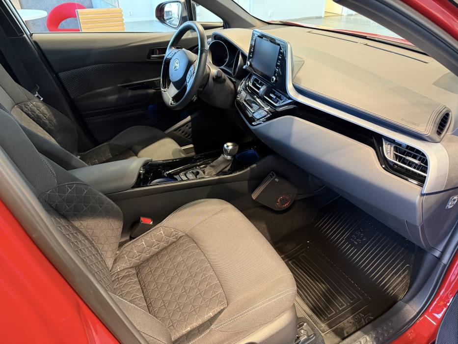 TOYOTA C-HR 2022