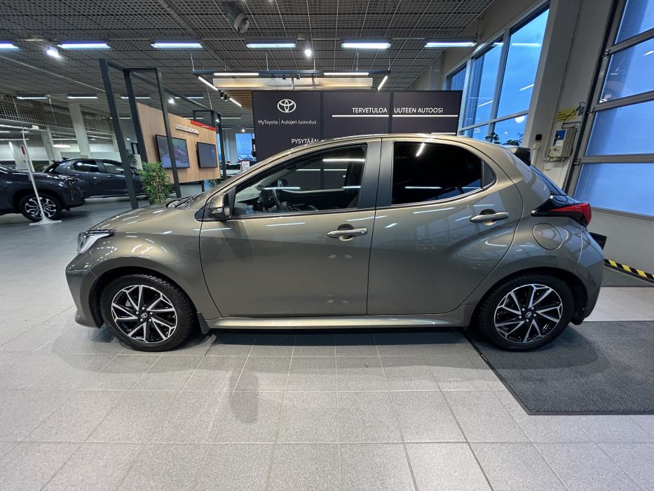 TOYOTA YARIS 2022