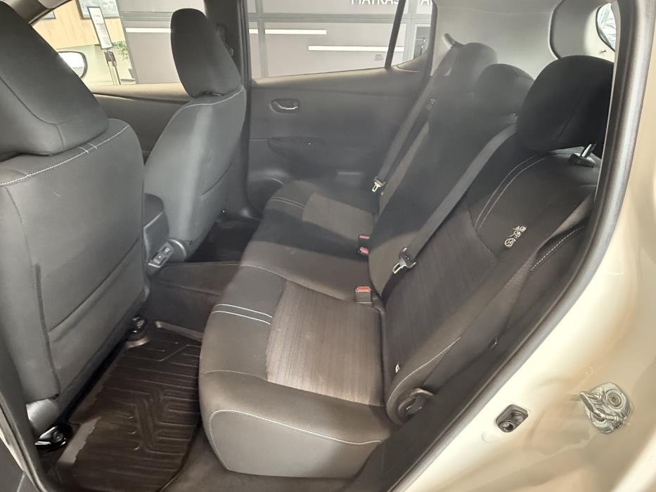 NISSAN Leaf 2023