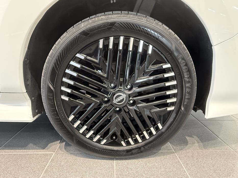 NISSAN Leaf 2023